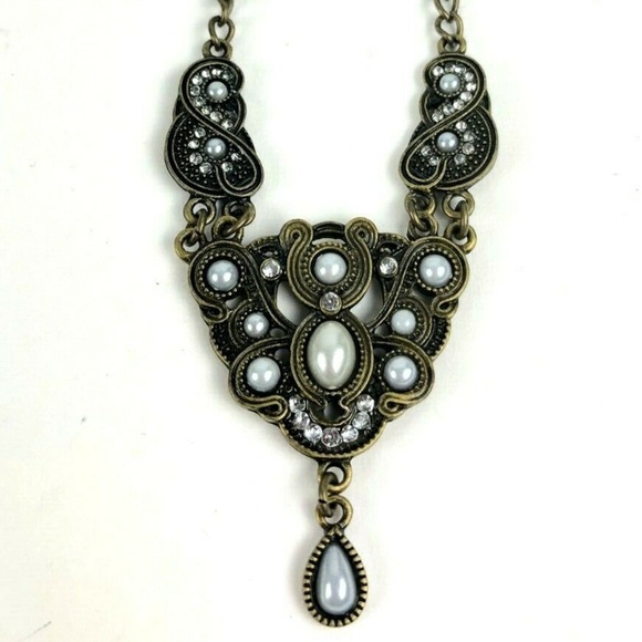 Handmade victorian style women's neckless/pendant - Picture 4 of 7